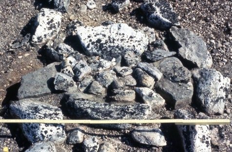 Attu's Point Locality 7, close-up view of bow-hearth filled with cobbles (Hood).